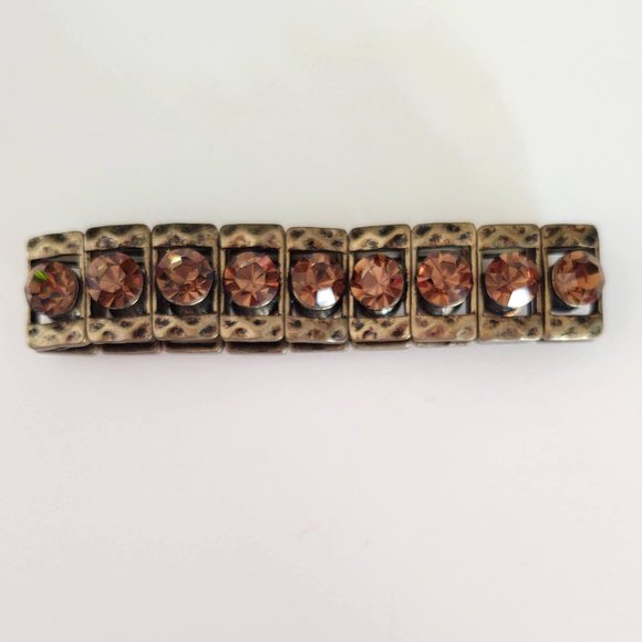 Hammered brass and crystal stretch bracelet - Picture 10 of 11